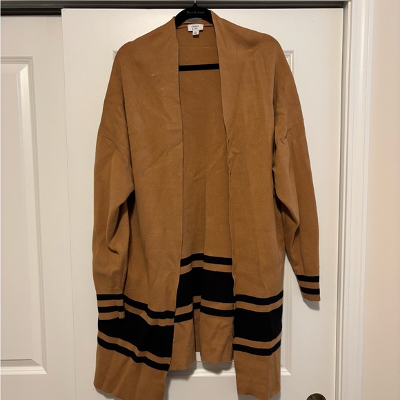 Crown & Ivy Tan and Black Cardigan - Picture 3 of 3